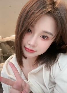 短发小姐姐「昀儿」素颜分享日常随拍,这个女娃真优秀!