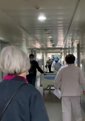 南京一女孩每天喝1-2升可乐致使血糖偏高被送医