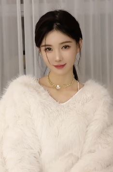 甜美小姐姐「米叮」分享居家气质穿搭 网友:有那么一瞬间,心动了!