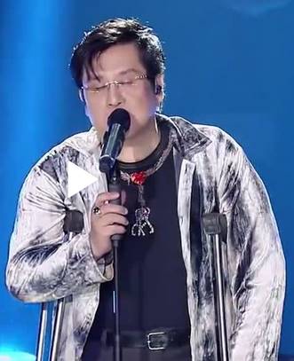 郑智化再次演唱经典歌曲《水手》,还是那熟悉的旋律!