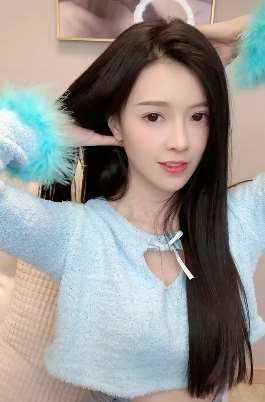 小姐姐简直是年轻版章子怡 网友:章子怡的闺女吧!