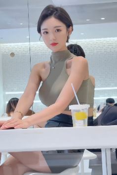 杭州美女「林艺婕」小姐姐:恋爱要找姐姐谈 因为爱妹让人受尽委屈
