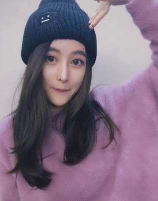 假如遇到这么可爱的姑娘，你会追求她吗？