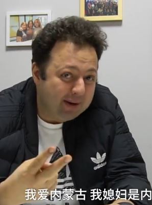 80后老外说方言走红 微博粉丝超百万