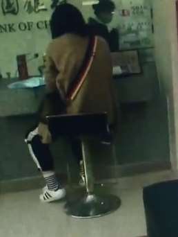 江苏一女子发现理财被骗后 戏耍骗子拿回骗款