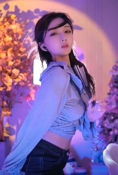 性感美女「鹿鹿baby」狂野热舞,网友:姑娘一舞乱我心,妖娆舞姿摄我魂!