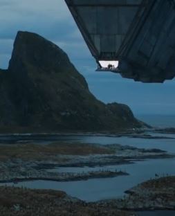 科幻动作片《沙丘》预告，少年为保卫人民前往危险星球冒险