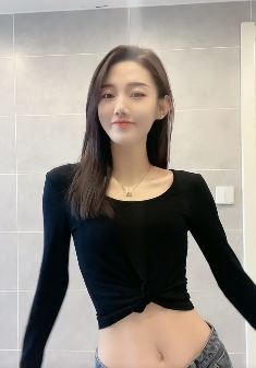 全网最有气质的小姐姐「墨言」露肚脐热舞