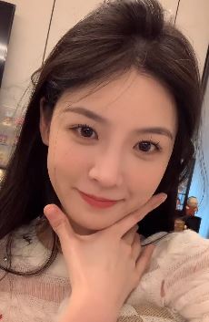 成都小姐姐「书敏好闲」分享日常生活随拍  网友：来请你吃烧烤