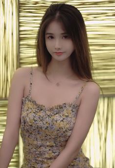 深圳小姐姐「青菜」的颜值与身材,你觉得哪项更优秀?