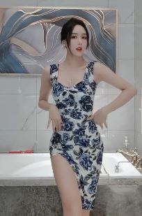 漂亮御姐「姚小妖」居家跳致命情人舞蹈,舞跳的一般但很致命!