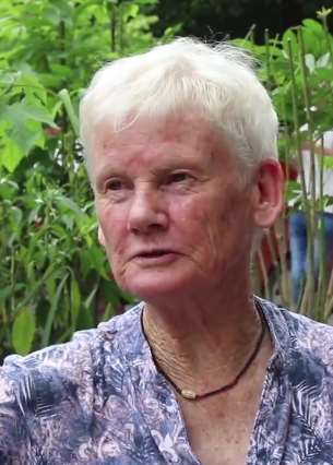 七旬英国老奶奶成都开杂货铺，只为帮助贫困家庭销售商品