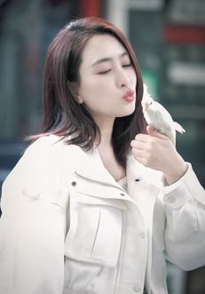 演员马苏分享日常生活随拍 每个定格瞬间拍的都很美