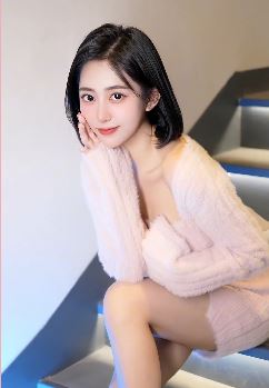 沈阳小姐姐「Liliz」分享日常性感穿搭,网友:分寸感很好!
