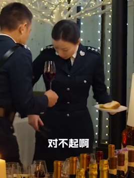 电影拆弹专家2刘德华撩倪妮片段