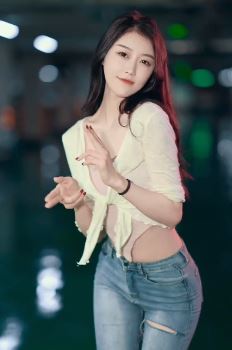 长春小姐姐「你的瑶」跳起舞来真带劲儿!网友:想看你跳开心摇!