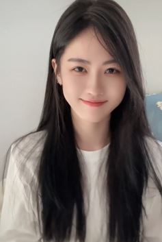 气质女大学生「冷血杀手」分享大学生放假后的现状,居家跳闽南摇舞蹈!