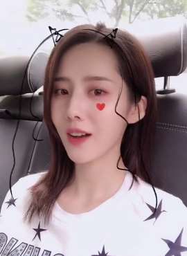 有副明星脸的小姐姐,长得太像刘诗诗了!网友:不知吴奇隆看见啥想法!