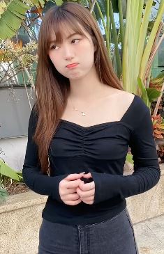 车模「吴小鹿」搞笑:嫁给60岁的大叔,给多少钱都不愿意!