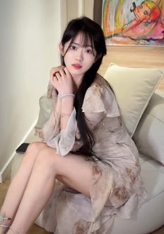 清纯甜美小姐姐「鹿鹿很矮」纯欲穿搭分享日常随拍 网友:360度无死角