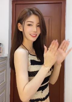 抖音上漂亮小姐姐「米叮」网友:怎会有这么好看的女孩子呢!