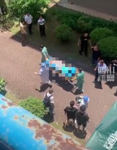 广州一女大学生校内坠亡