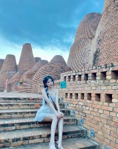 甜美小姐姐「Amazing甜甜」分享户外游玩VLOG,每一帧都是壁纸!