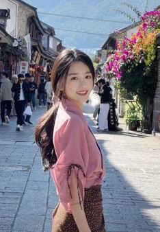 网红小姐姐「潘敏」分享大理古城游玩vlog 网友:好甜,心情瞬间好起来了