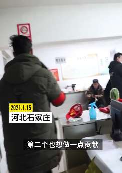 大学生因疫情滞留石家庄做防疫志愿者