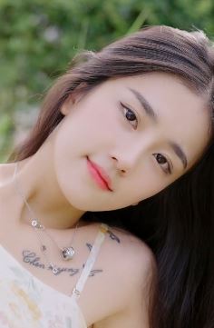 小姐姐容貌简直是赵露思与刘亦菲合体