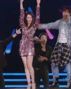 极限挑战：迪丽热巴罗志祥唱跳《撑腰》