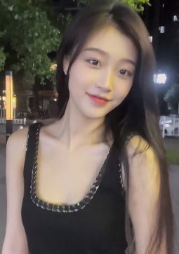 杭州漂亮小姐姐「盈儿」,很像一位女明星倪妮。