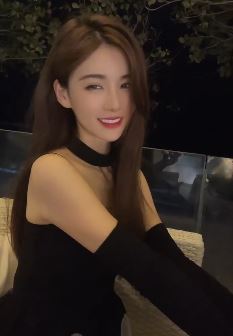性感可爱小姐姐「米叮Z」问要不要谈个恋爱?网友:我屏保都是你!