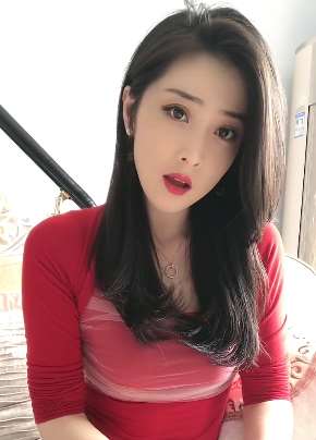 搞笑：美女老板把面试当成了相亲！