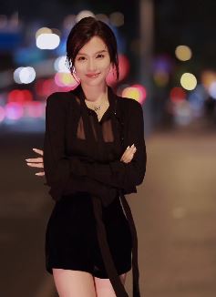 美女车模「牛牛」新更:凡是过往皆是序章 网友:你的笑容治愈了一切!