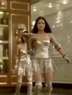 性感美女精彩打斗片段，刘德华看呆了！