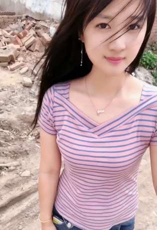 火山三妹儿，一个漂亮的农村女孩，单身老铁可以关注下！