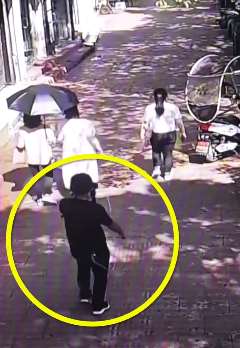 男主播为提高打赏当街拍打妇女臀部被行拘