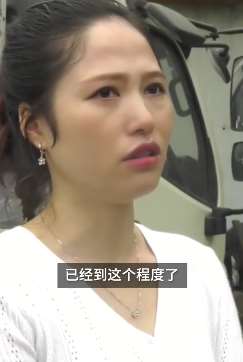 贵州强降雨致家具批发厂被淹 女老板哽咽损失近百万