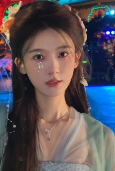 气质小姐姐「小何同学」分享上海海昌海洋公园游玩vlog 网友:美女千千万,这个特好看