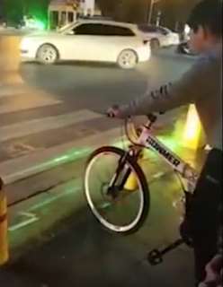 抓闯红灯神器亮相湖北，看你以后还敢闯吗！