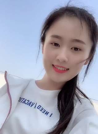 氧气美女，火山号《179788163》，喜欢就关注吧！