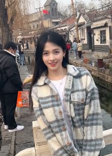 女大学生「rubyy」分享济南游玩vlog 网友:绝景衬佳人