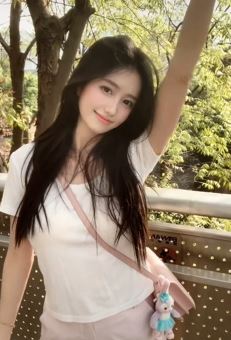 重庆小姐姐「羡羡」休闲穿搭分享户外游玩vlog