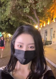 演员张天爱回老家打卡，分享哈尔滨街头随拍