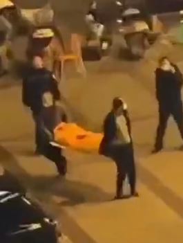 重庆一男子怀疑妻子出轨 餐馆内刺死与妻子吃饭男子