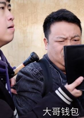 陈翔六点半:假如放贷像打劫,天天大鱼大肉好烦呀!
