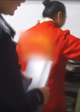 湖北宜城一女子与邻居合伙偷鸭子 民警上门后狡辩不承认