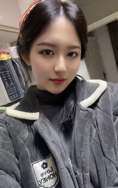 会烧火做饭又会赚钱的农村女孩「霜霜」，这样的女孩打着灯笼都难找！