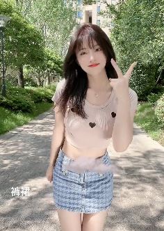 性感美女「九九杭班】小姐姐户外跳dailamo舞 网友:好哇塞的小姐姐!